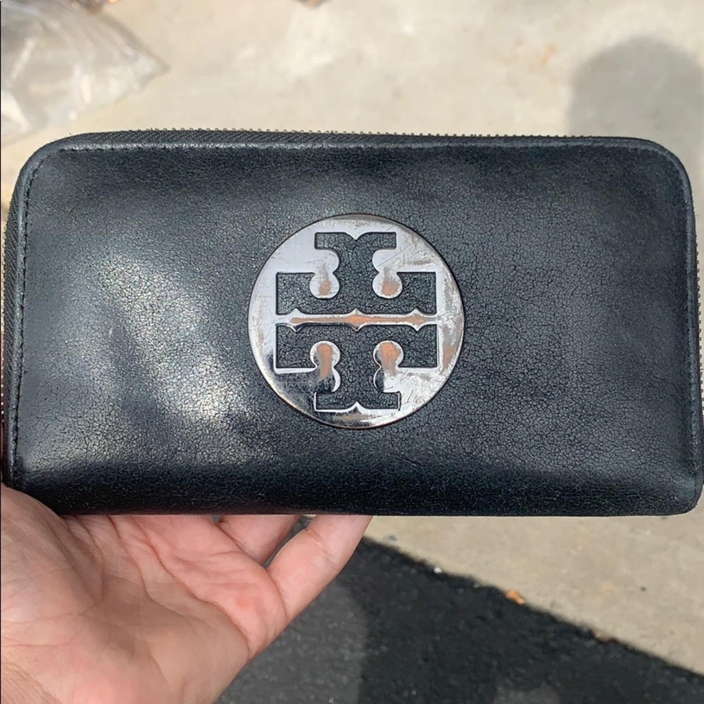 Authentic Tory Burch wallet
